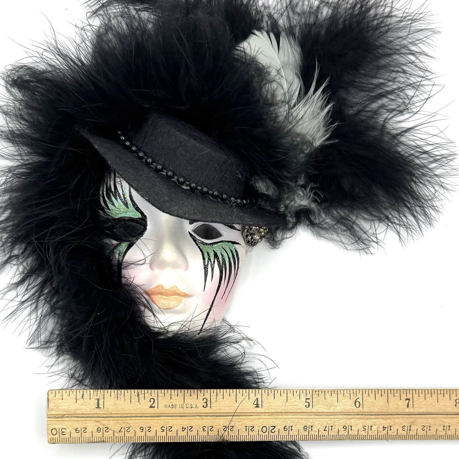 VTG Small 4&Prime; Clay Carnival Art Deco Mardi Gras Wall Mask Black Hat w/ Feathers
