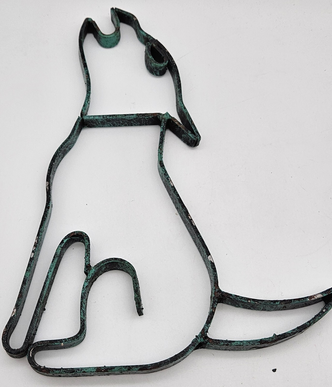 Vintage HOMCO Green Southwestern Metal Howling Dog Coyote Wolf Wall Hanging