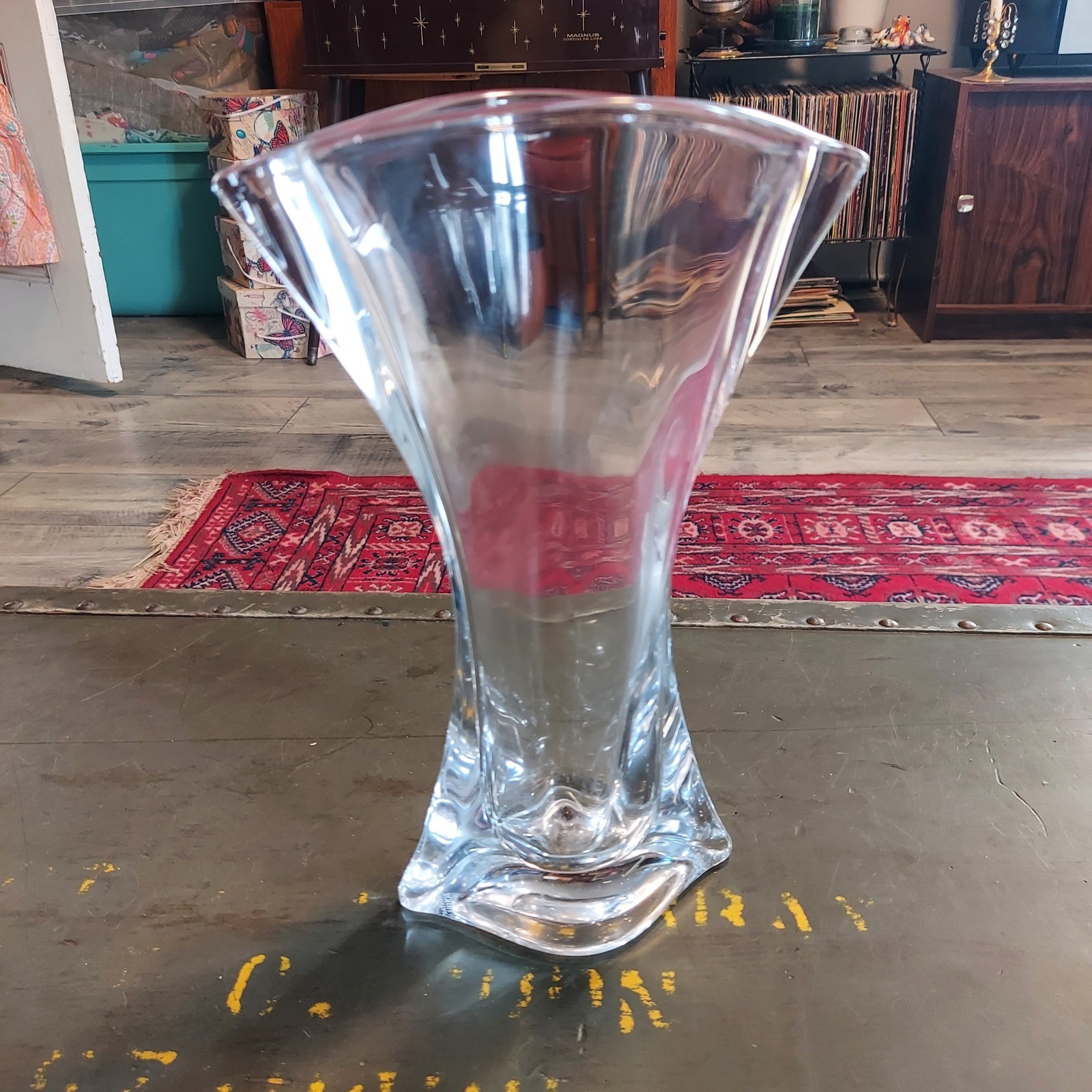 Heavy Clear Art Glass Vase Flared Handkerchief Rim Sculptural Centerpiece 9.5in