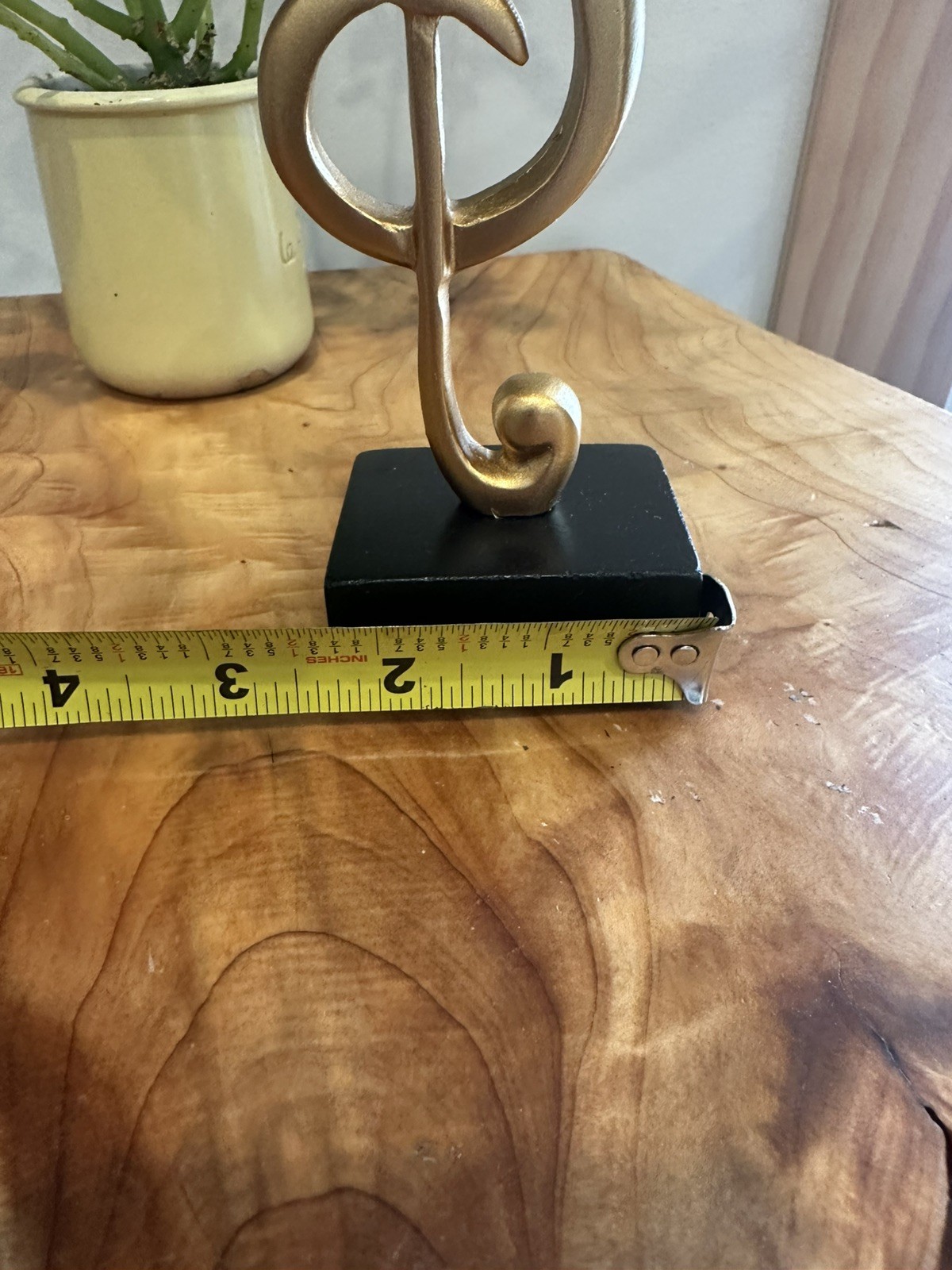 Gold Tone Treble Clef Music Note Figurine Modern Desk Shelf Decor Black Base