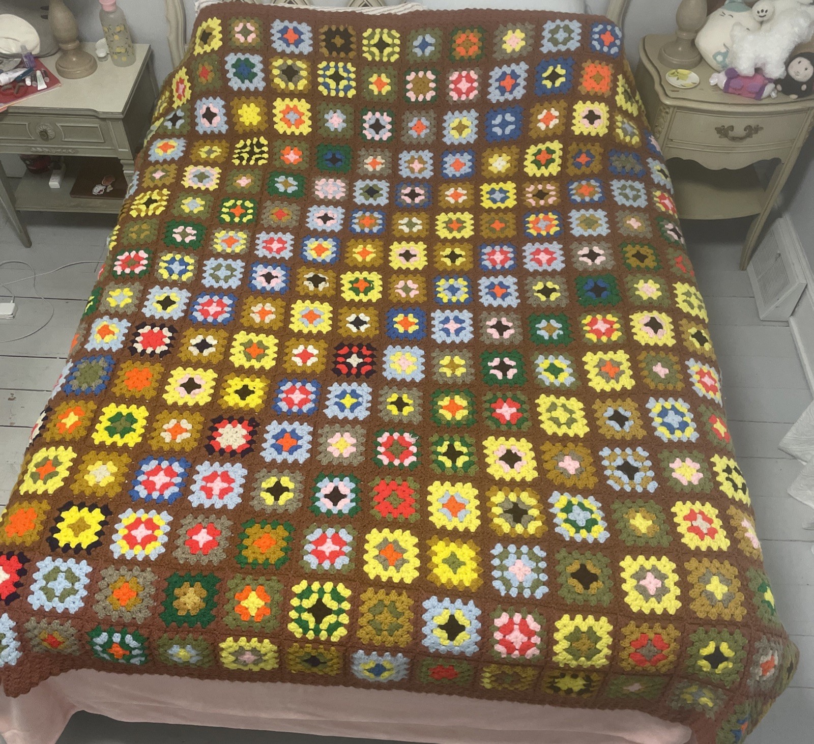 Vintage Handmade CROCHETED BLANKET AFGHAN LARGE BOHO GRANNY Squares 81” x 85.5”
