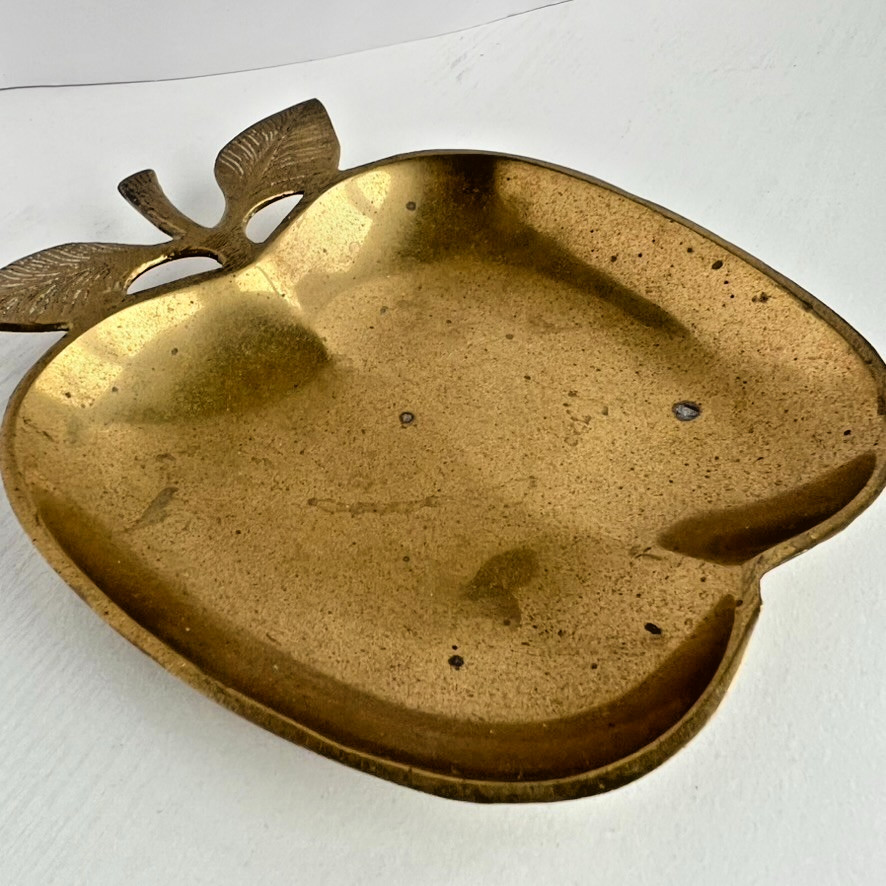 Solid Brass Apple Dish India Vintage Trinket Tray Fruit Decor 6in Mid Century 6&Prime;