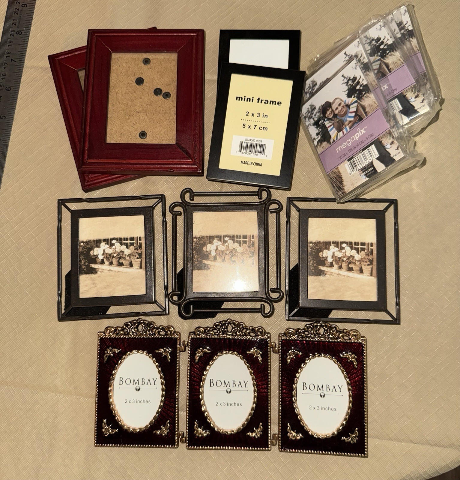 Lot of 14 Small Picture Frames Wallet Size Photos Various Materials New