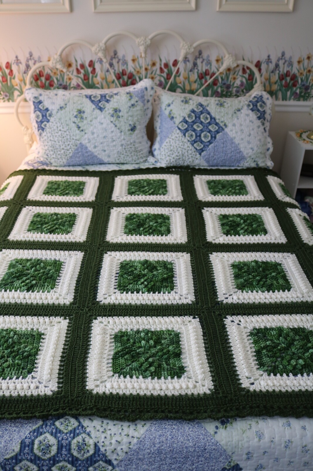 Granny Squares Afghan Hand Crocheted Blanket Greens Soft White & Medium Green