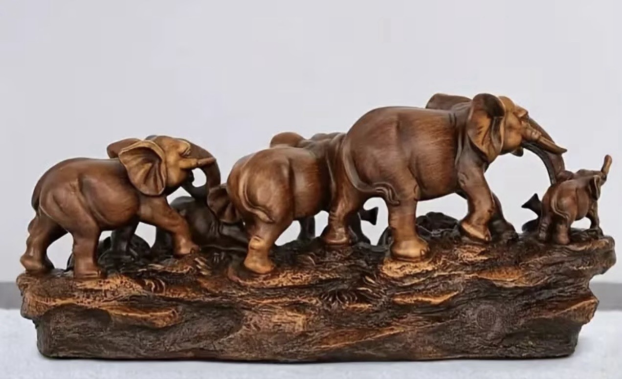 New Beautiful Family Of Hearding Elephants Resin Collectible Sculpture Decor