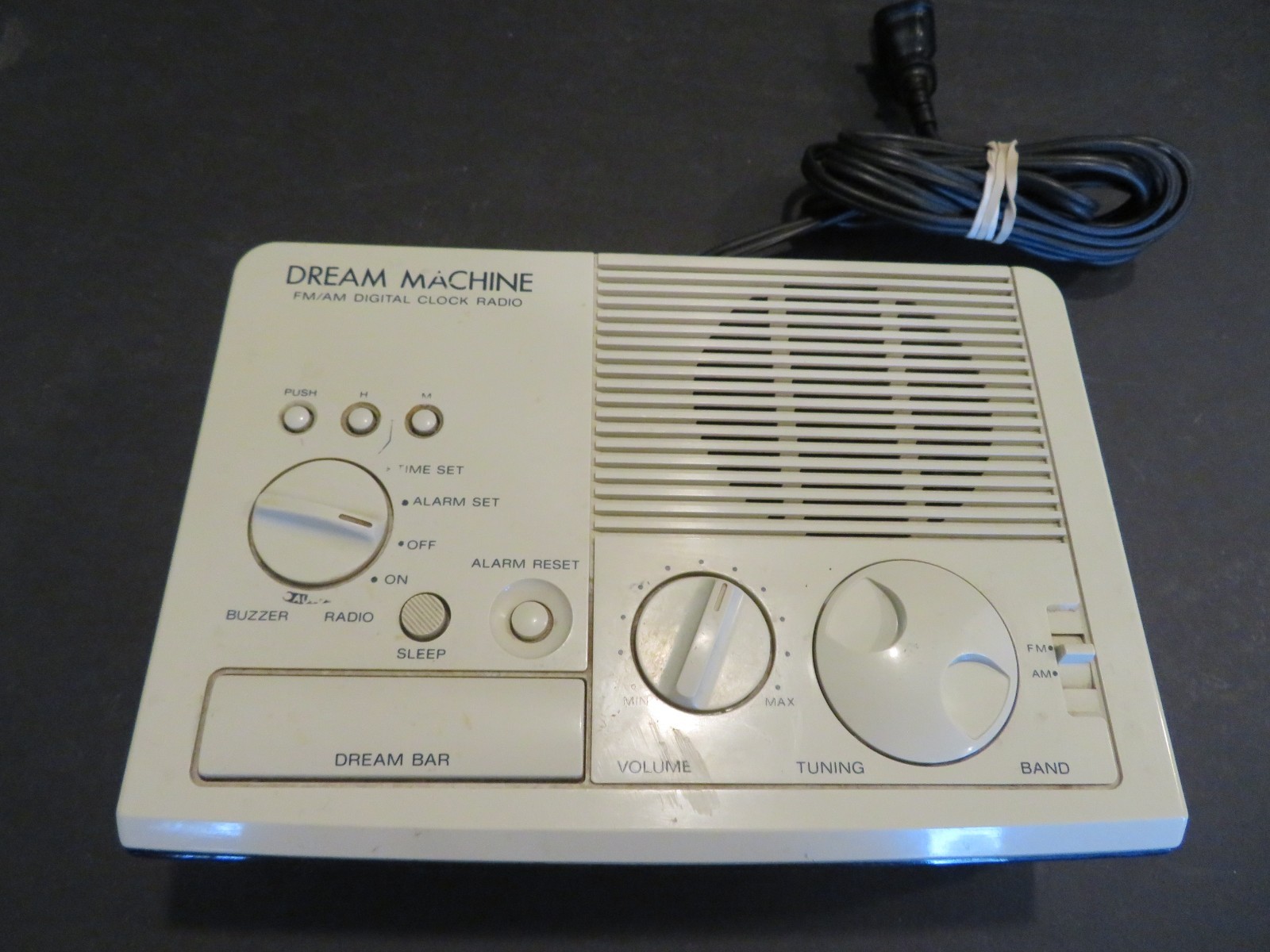 Vintage Sony Dream Machine FM/AM Digital Clock Radio Model No. IGF-C5W