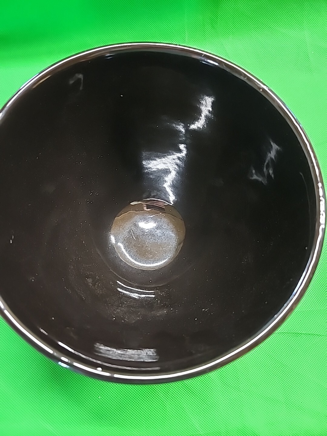 7&Prime; Deep Black Bowl With Drip Paint Sides – 9&Prime; Diameter, Beautiful All Occasions