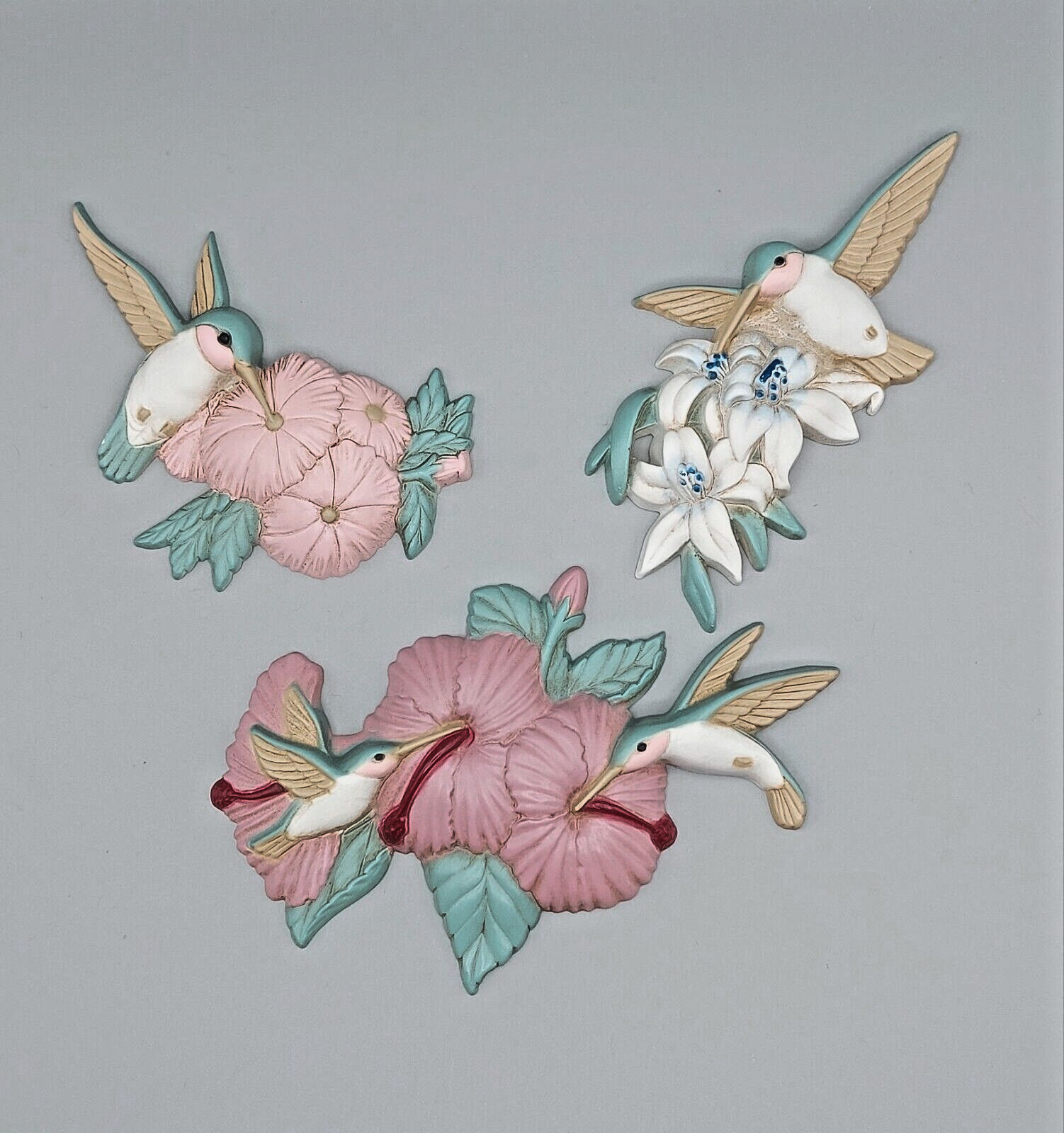 Vintage Wall Decor/Plaques 3-Plastic Burwood Hummingbirds & Flowers Made in USA