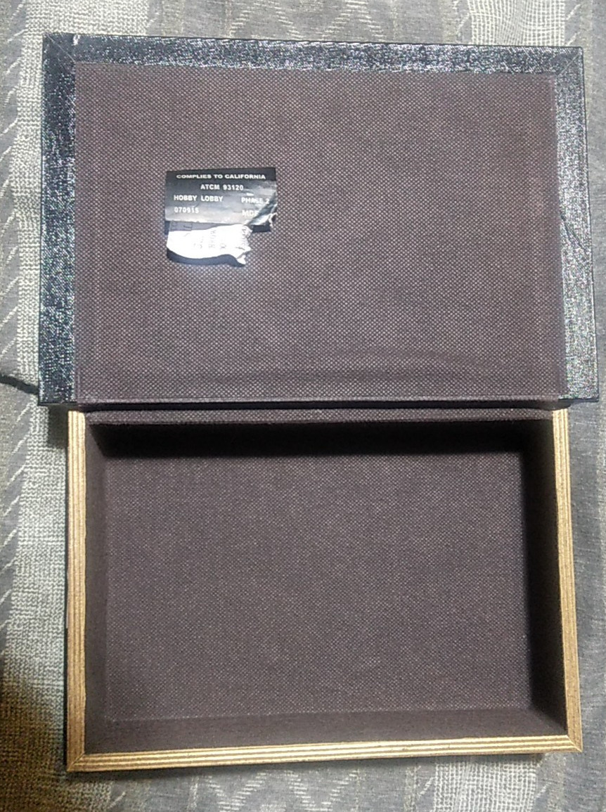 Batman Detective Comics: Hobby Lobby Hollow Hideaway Book By Open Roads