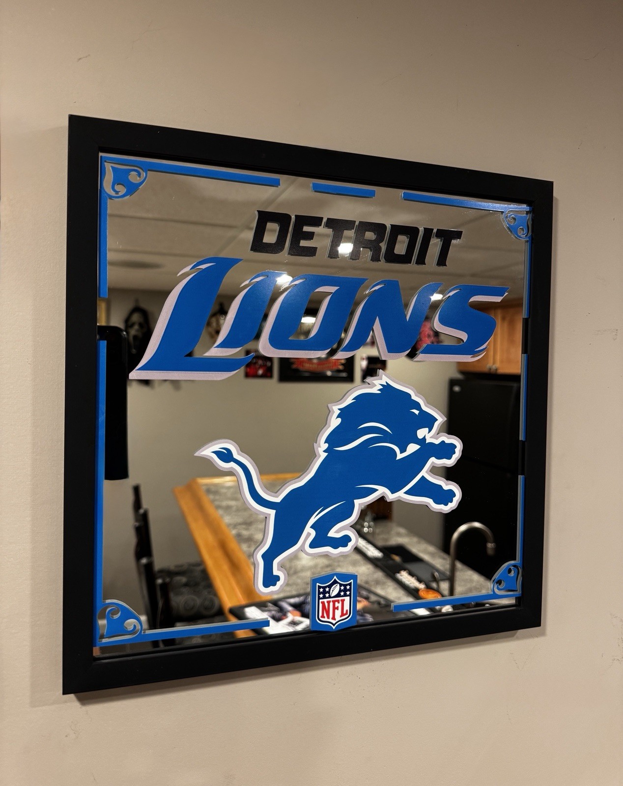 Detroit Lions NFL Sports Framed Black Bar / Mancave Style Mirror Sign Decor