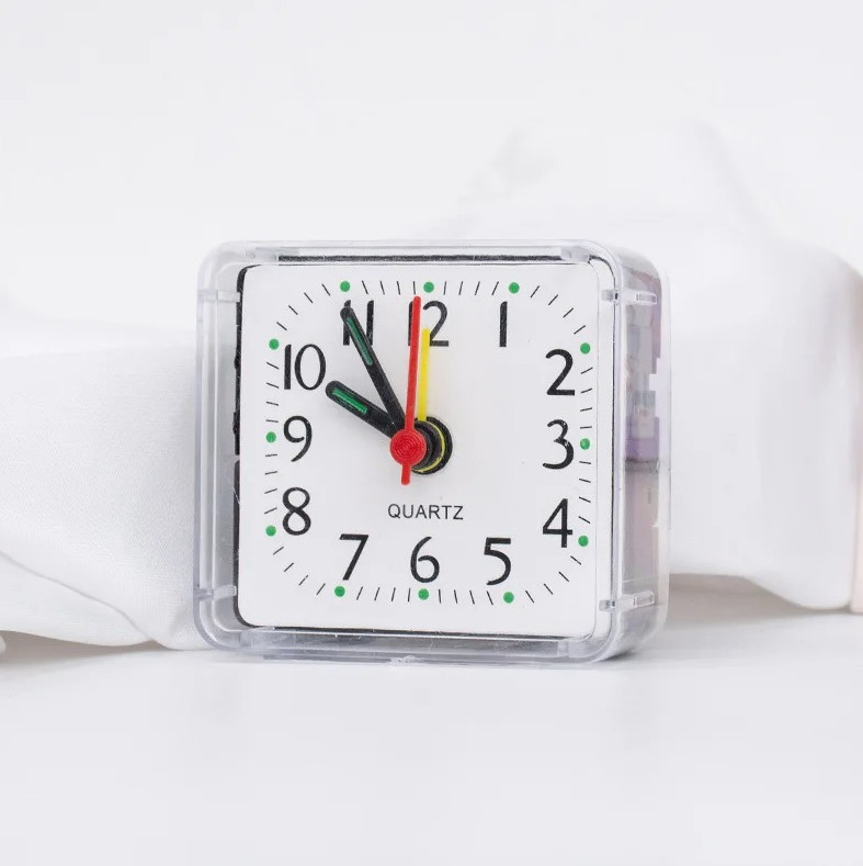 1 pc Mini Square Alarm Clock Compact Quartz Travel Desk Clock