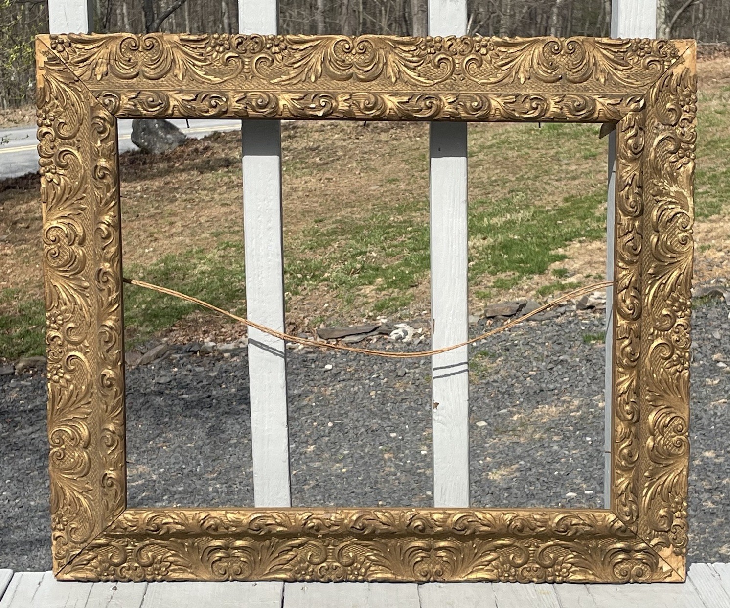 26-1/4&Prime; x 22-1/8&Prime; LARGE Antique Gilt Gesso Wooden Picture Frame Wall Art