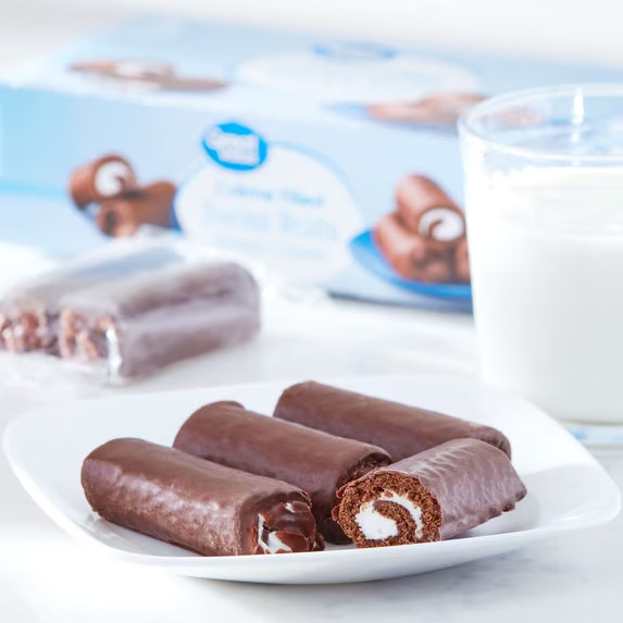 (3 pack) Great Value Creme Filled Swiss Rolls Snack Cakes, 13 oz, 6 Count.