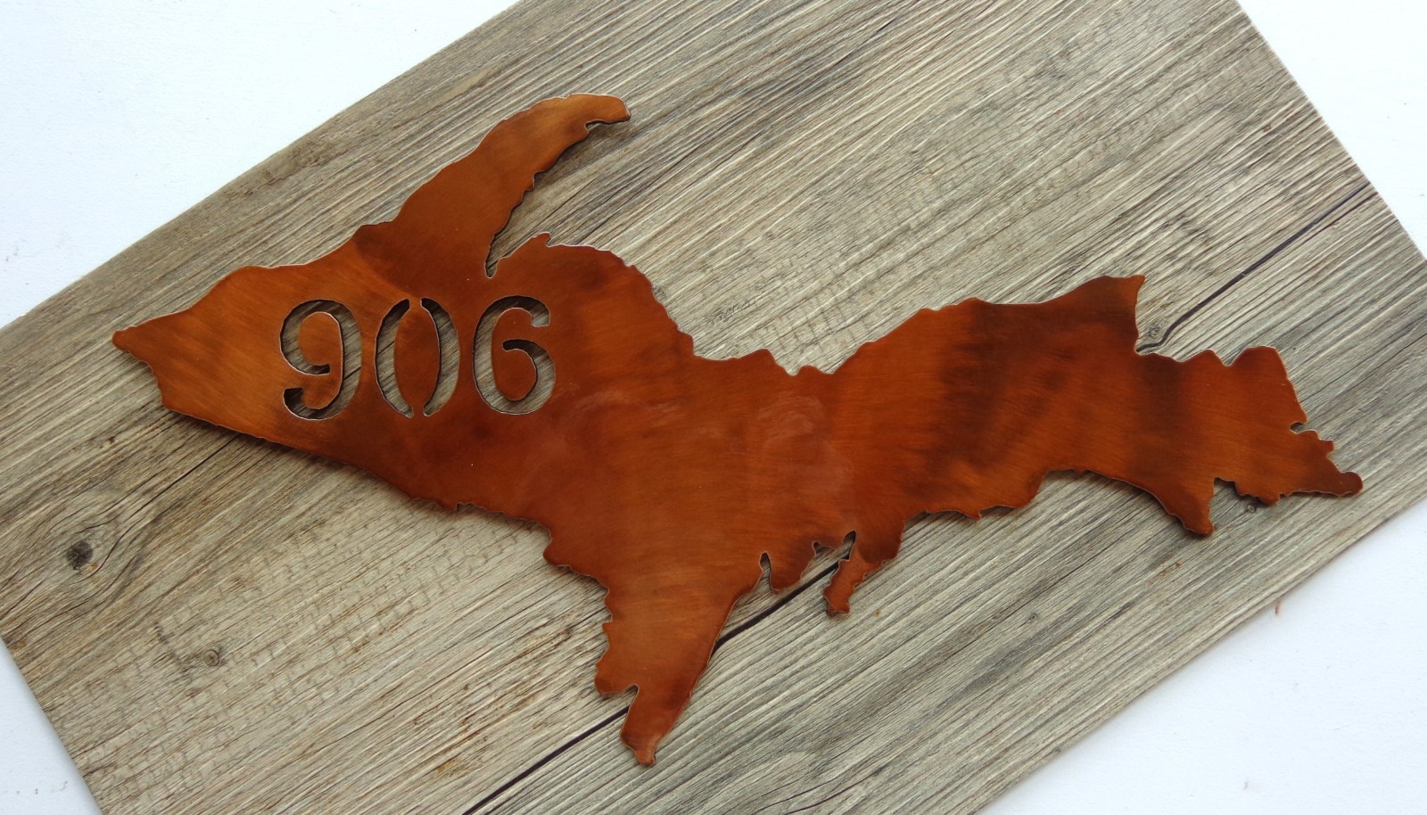 Upper Peninsula Michigan 906 Outline Plasma Cut Metal Wall Art 16&Prime; Wide Copper