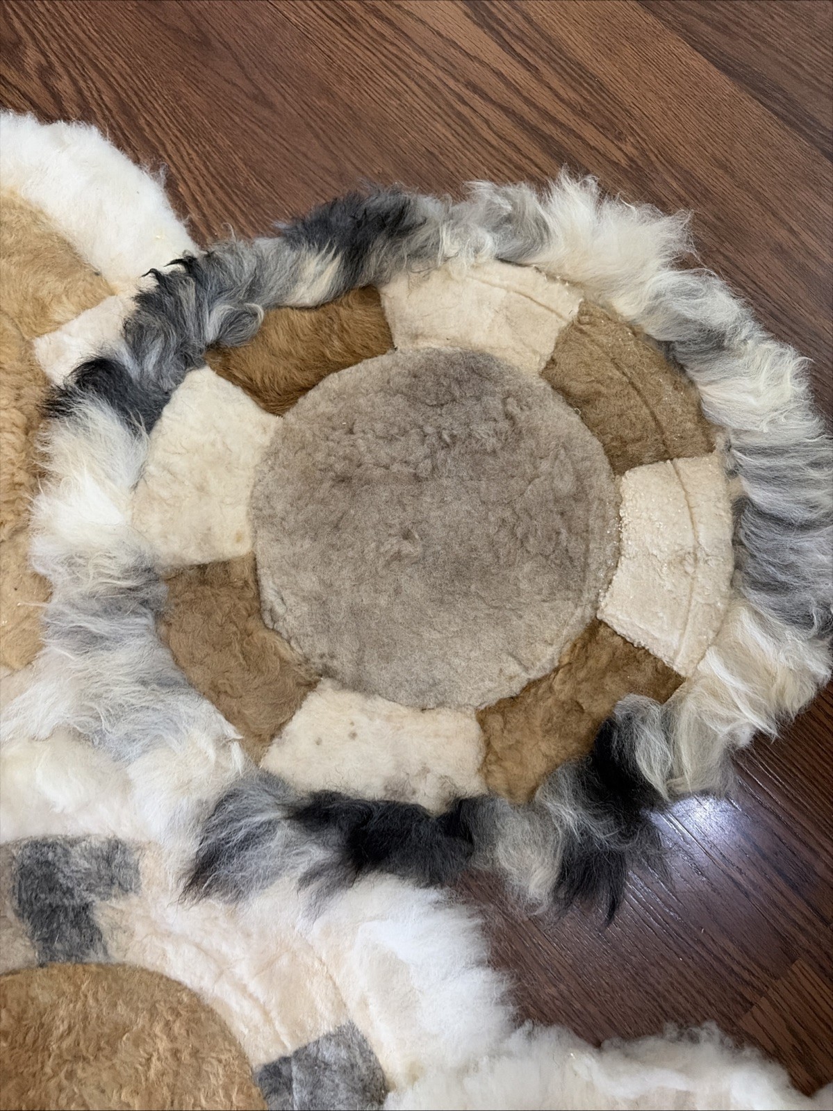 VINTAGE REAL FUR ROUND ALPACA LLAMA TAPESTRY WALL ART LOT 15 Quilt Rug Craft