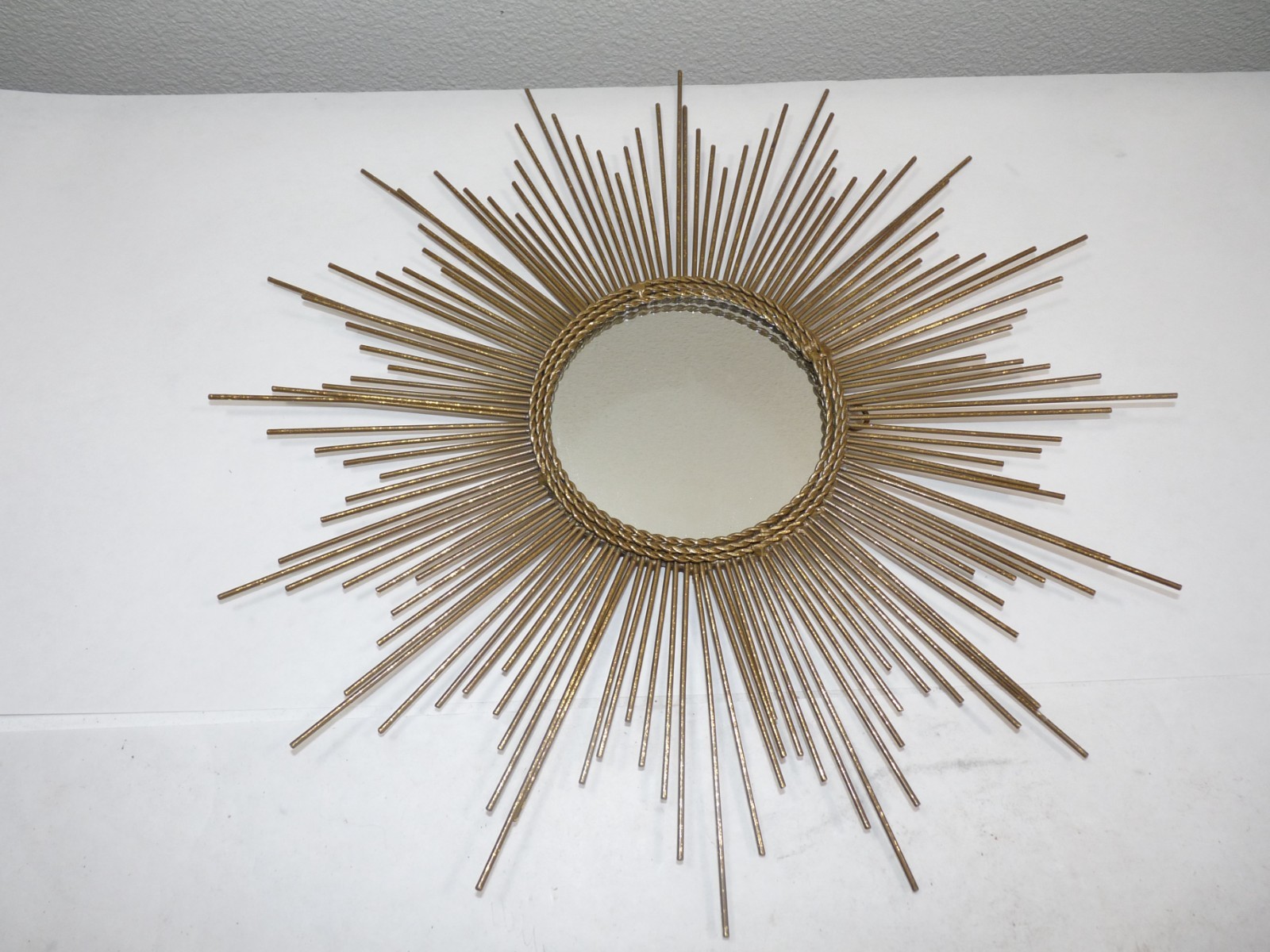Pier 1 Imports 15&Prime; Mid-Century Style Radiant Gold Starburst Sunburst Mirror