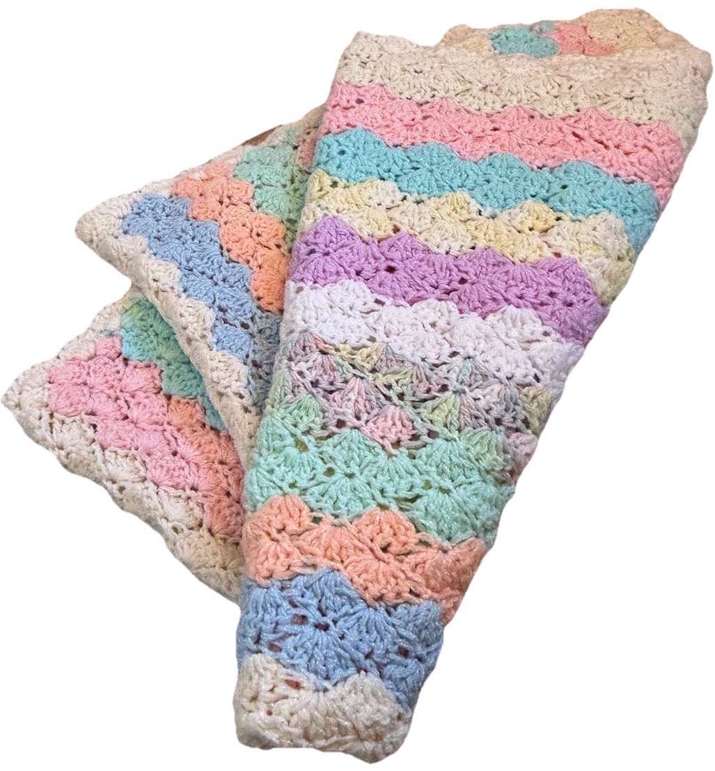 Crochet Blanket 41&Prime; x 48&Prime; Pastel Spring Baby Throw Medium Scallop Edges Afghan