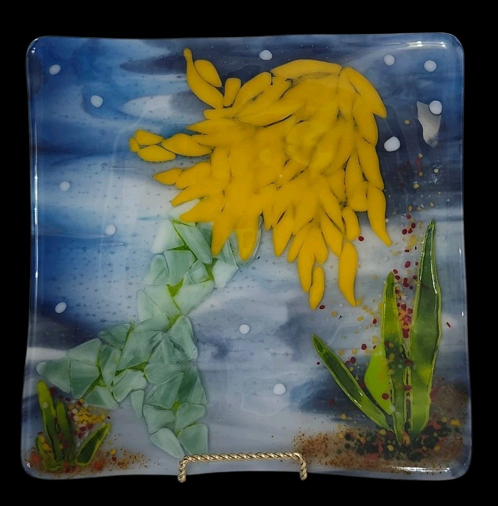 Rare Mermaid & Sea Grass Fused Glass Artisan Plate Handpainted Sea Life 9.5&Prime;W EC