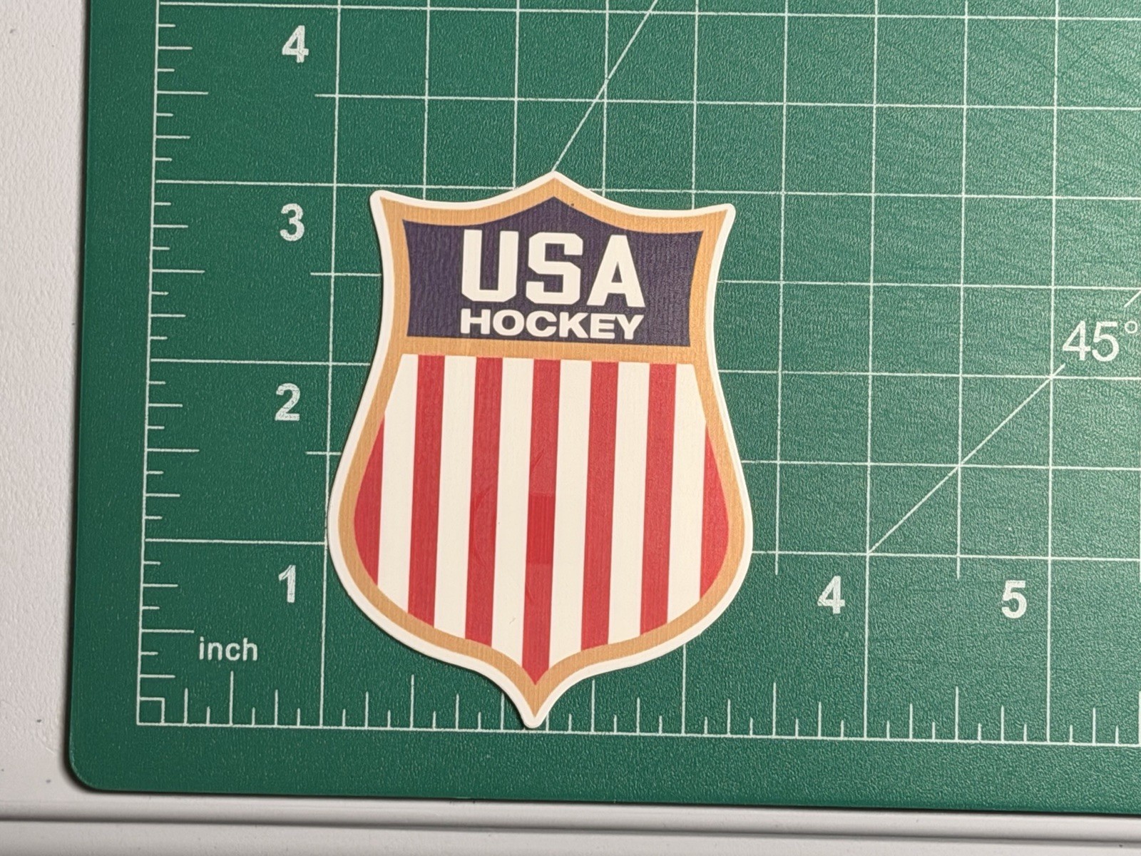 Team USA Hockey Shield/Crest – Laminated Vinyl Sticker – 3&Prime;x2.5&Prime; W/“hockey”