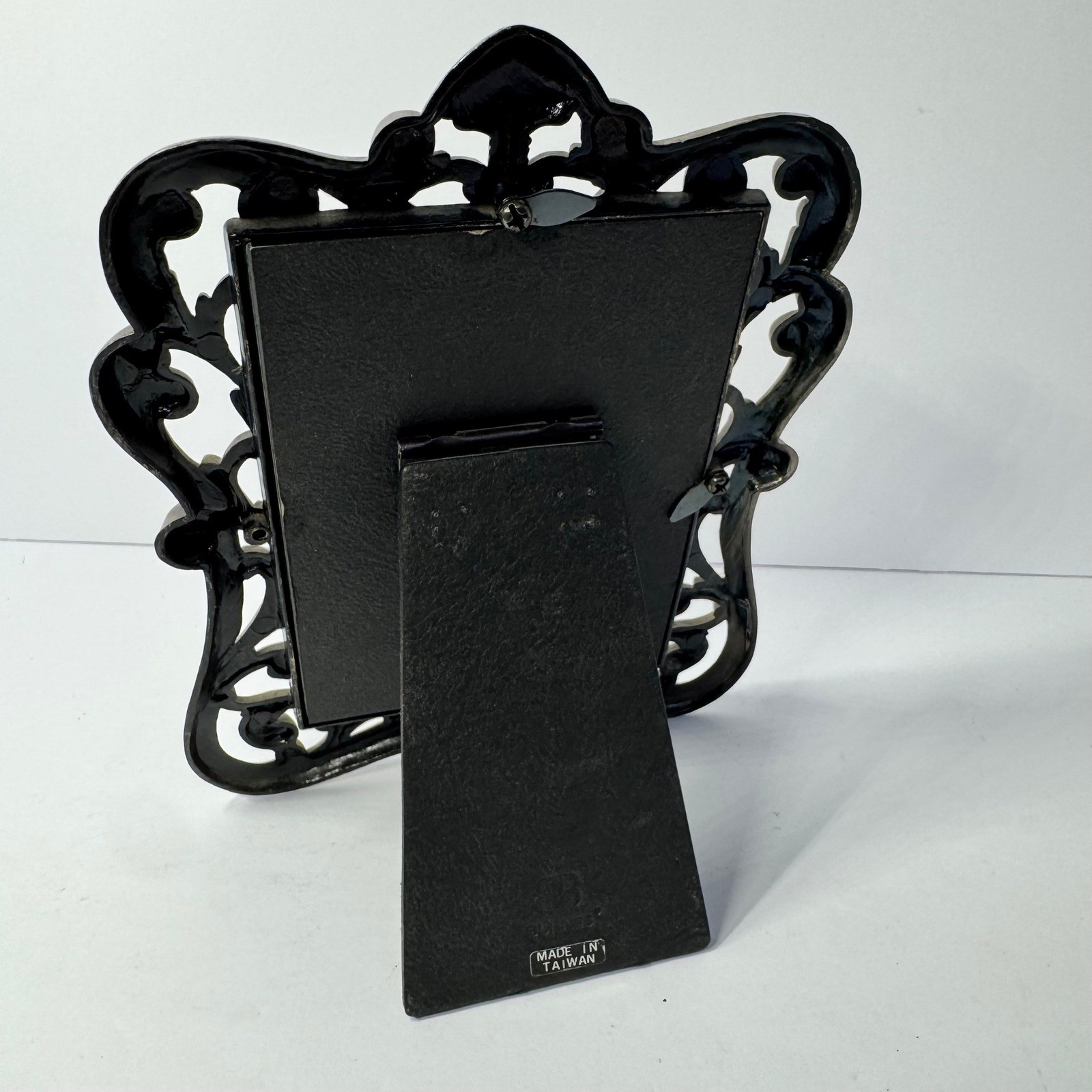 Burnes of Boston Ornate Gold Scroll Metal 3×4.5 Picture Frame Victorian Style