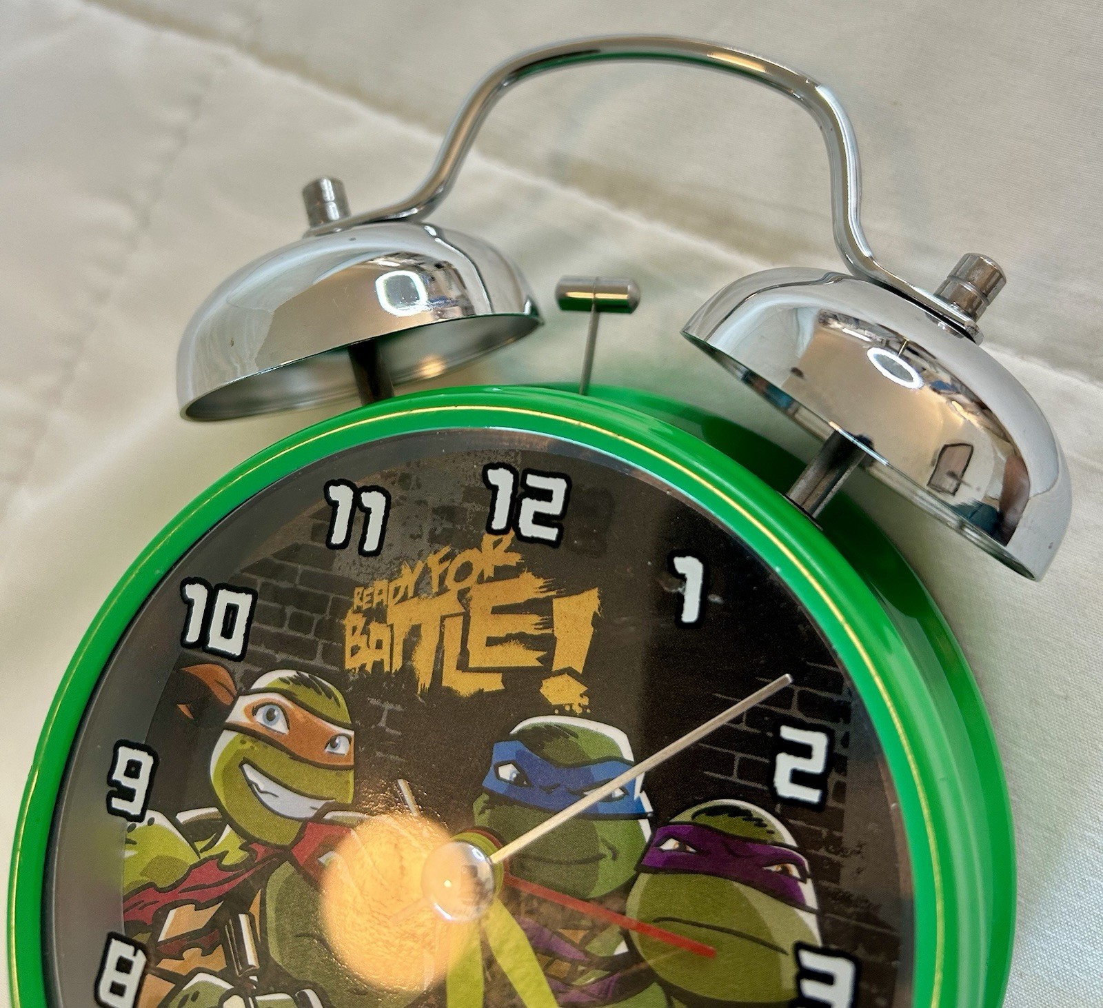 Vintage 1990’s Nickelodeon Teenage Mutant Ninja Turtles Twin Bell Alarm Clock