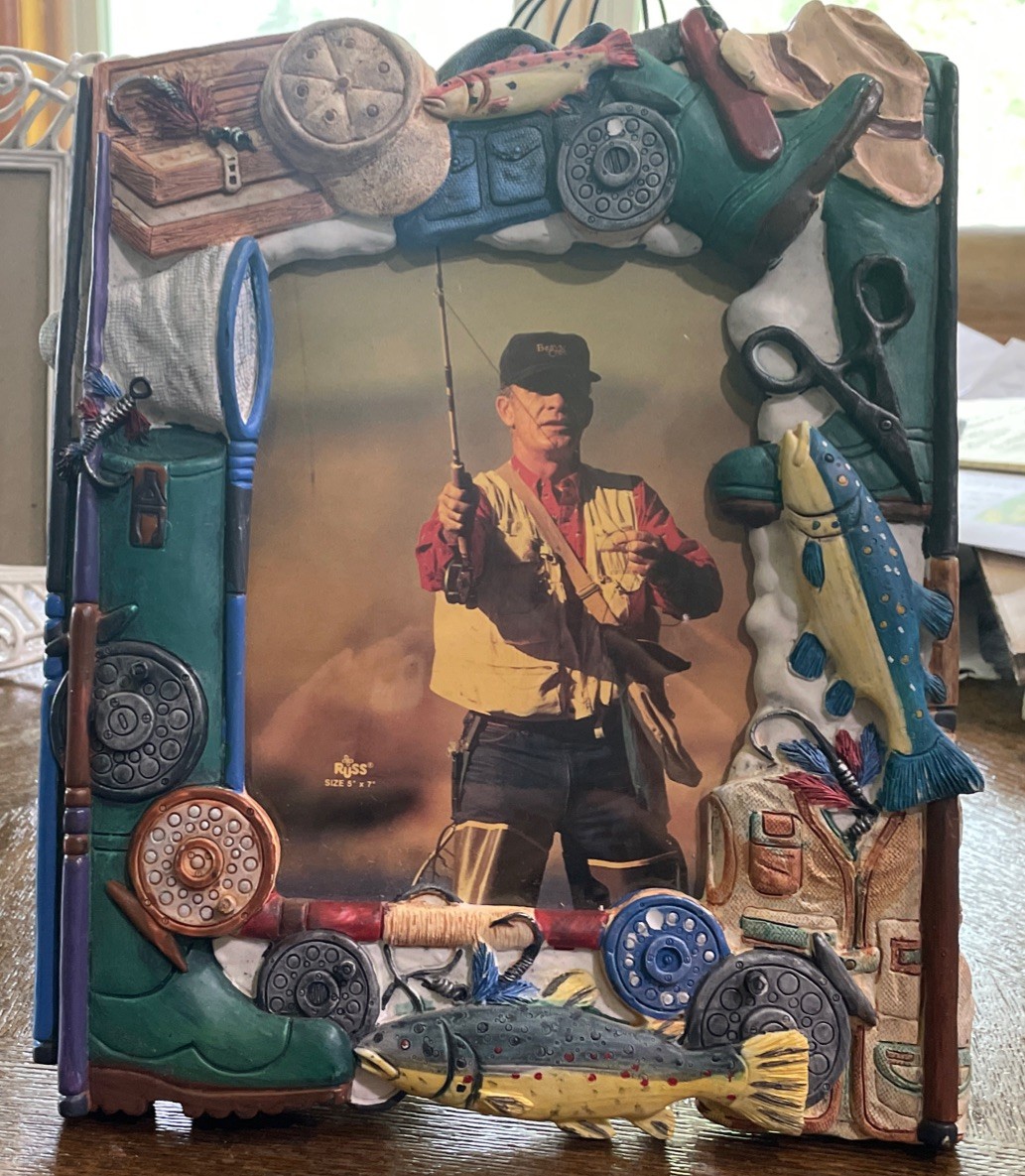 Vintage Fisherman Photo Frame 3D Resin Fishing Gear Design Tackle Rods