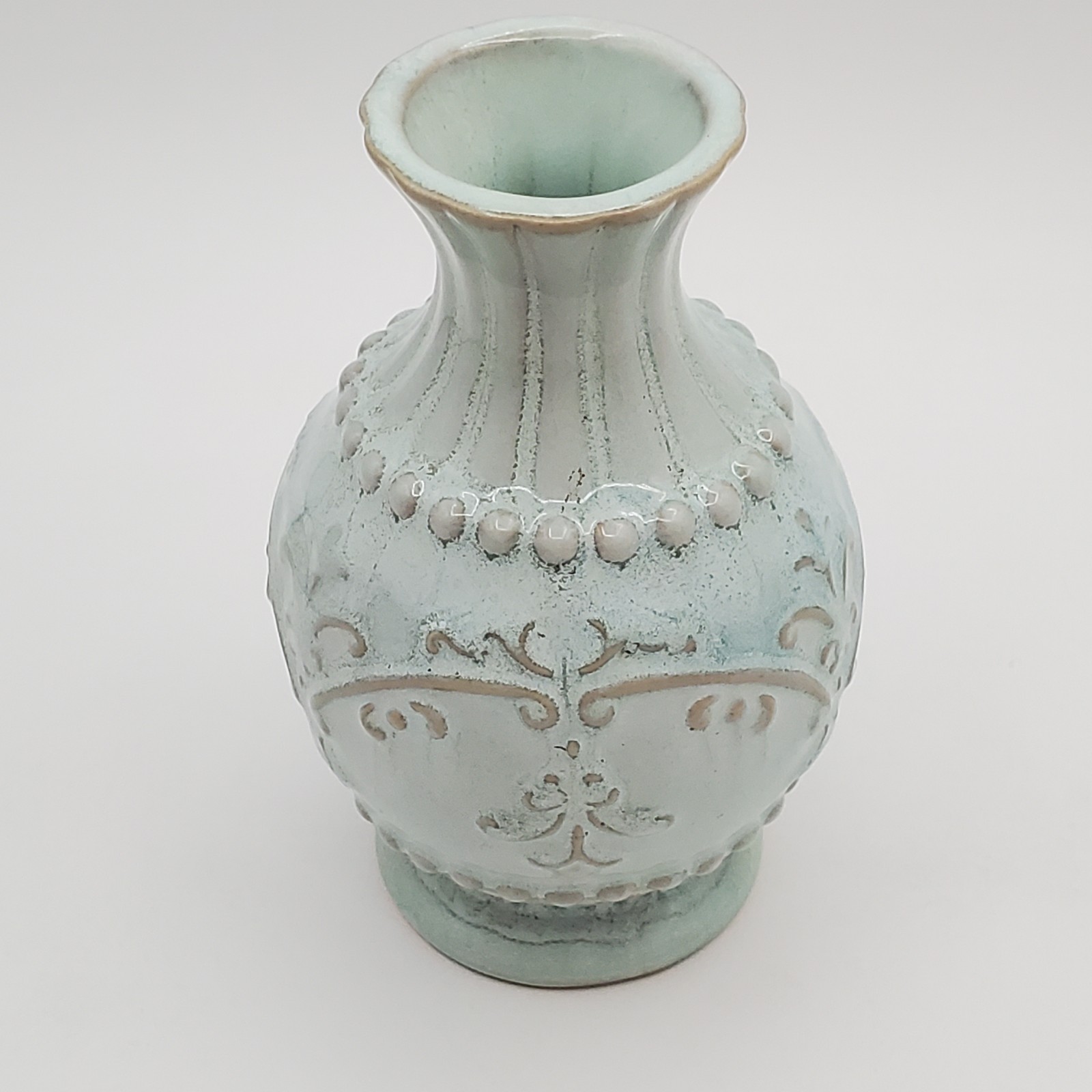 Greenleaf Vase 5.5in Robins Egg Blue Tan Ceramic Embossed Reed Diffusers Flowers