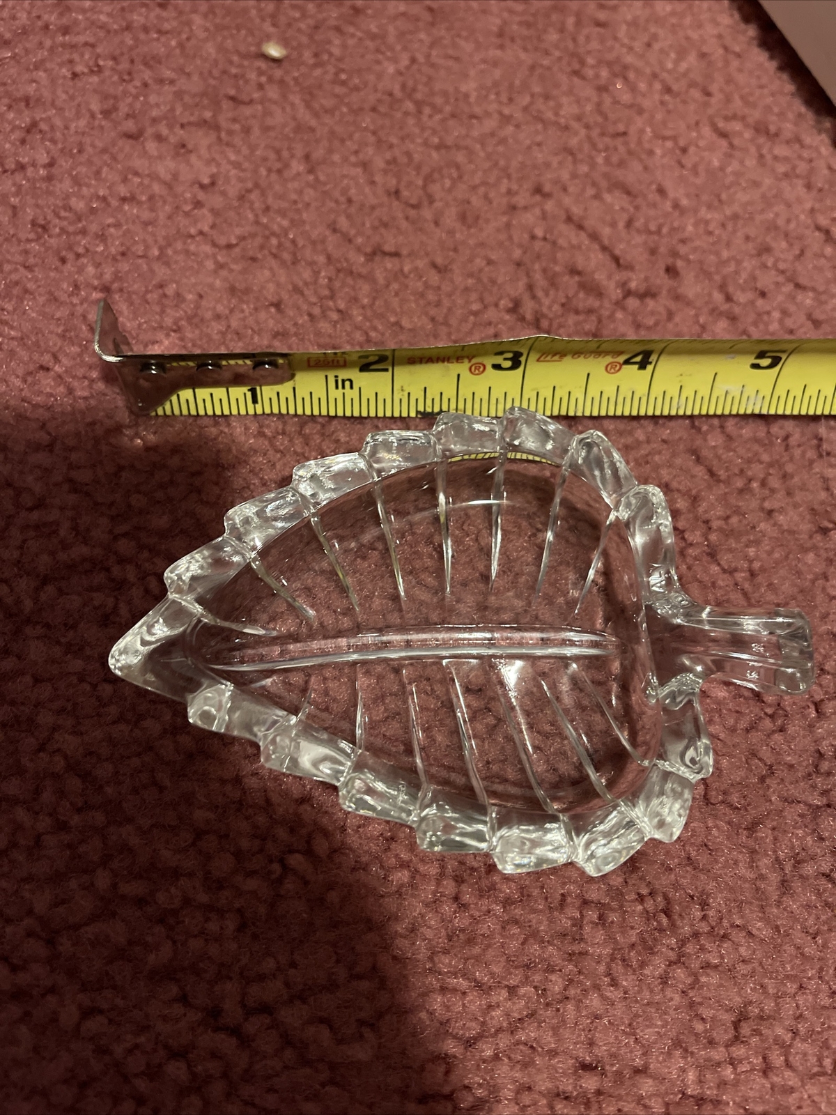Small Decorative Glass Leaf Dish – Each 4.5 in