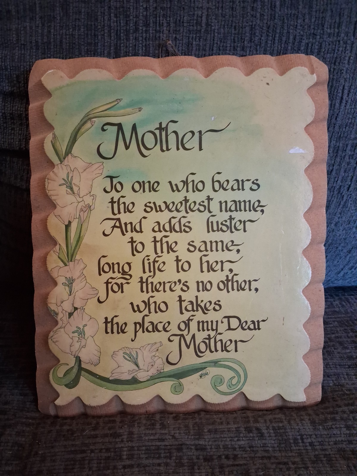 Vtg 1980s Wooden Wall Plaque « Mother  » Scalloped Edge, Floral 10.75 In