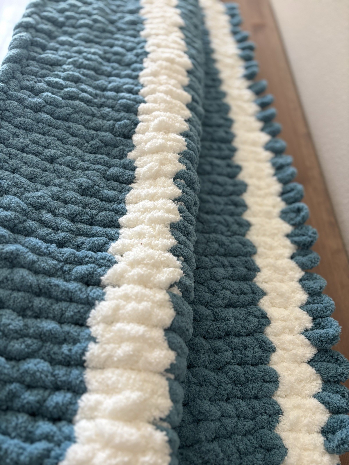 100% Handmade Chunky Yarn Blanket