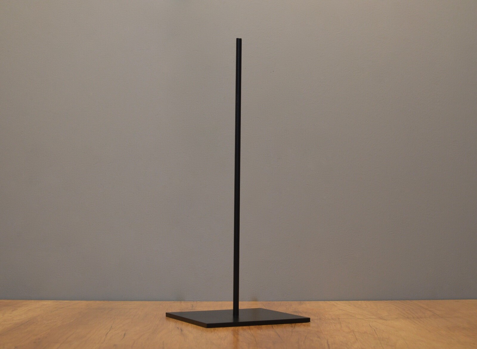12&Prime; High Metal Display Rod Stand for Tribal Art & other Art objects – 6×6&Prime; base