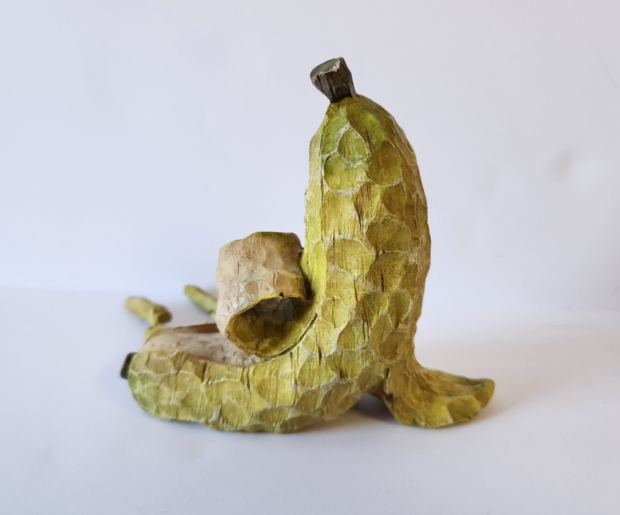 Anthropomorphic Shelf Sitter Fruit Banana Apple Pear Grapes Lot 4 Resin Figures