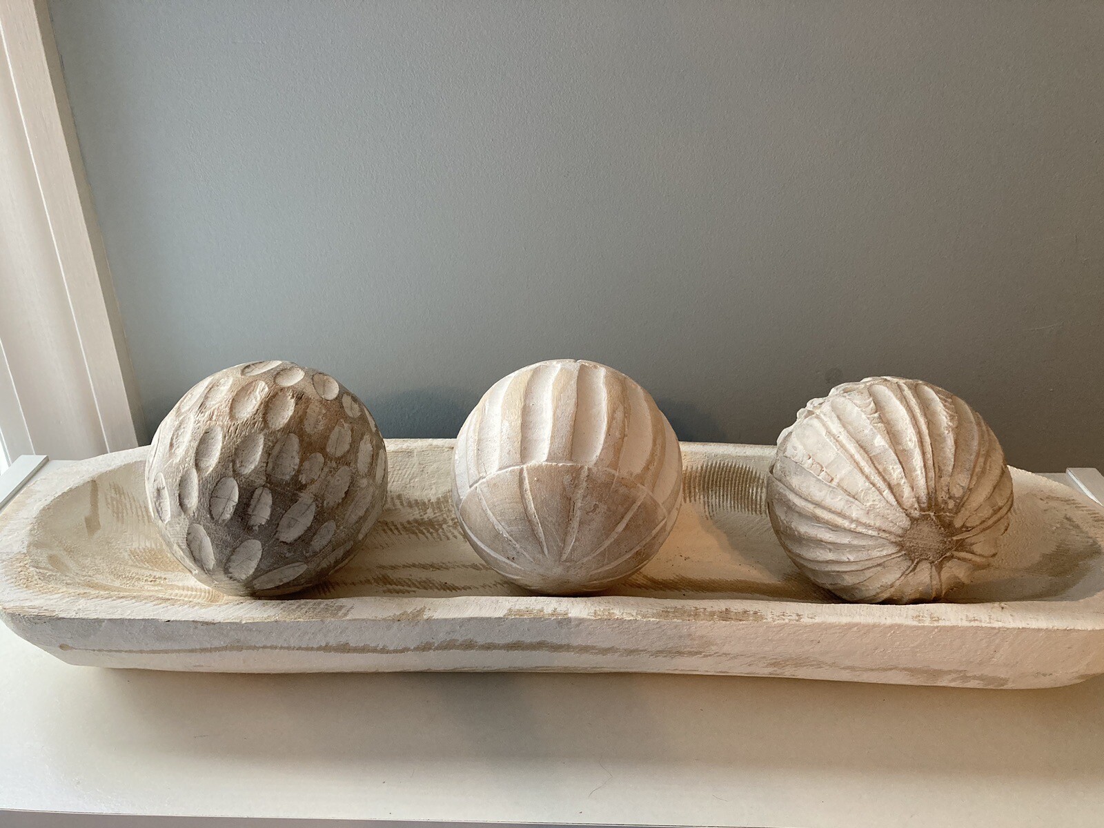 Rustic White Wooden Dough Bowl with 3 Rustic Orbs