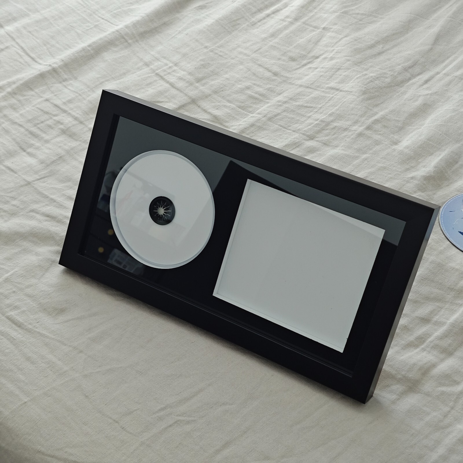 CD Display Frame for CD Cases and Discs, Home Decor, 7.7&Prime;x14.4&Prime;, Solid Wood