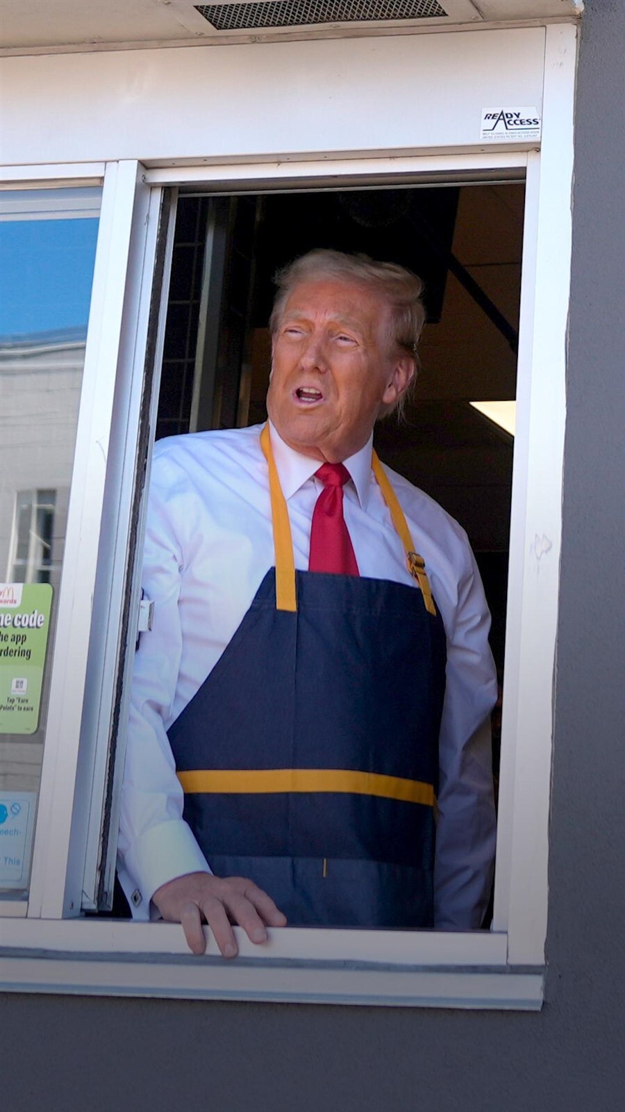 DONALD TRUMP WORKING MCDONALDS GLOSSY POSTER PICTURE PHOTO PRINT BANNER 11276
