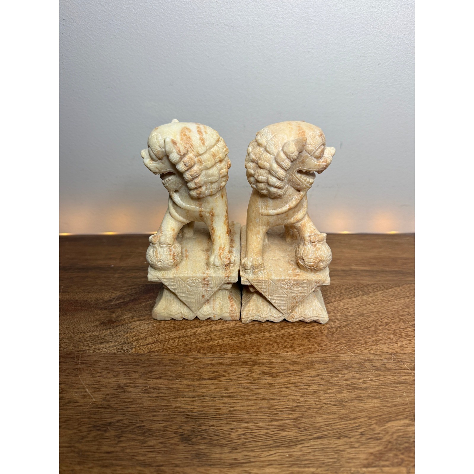 Pair of Hand Carved Soapstone Foo Dog Statues Pair Chinese Guardian Lions Tan 6&Prime;
