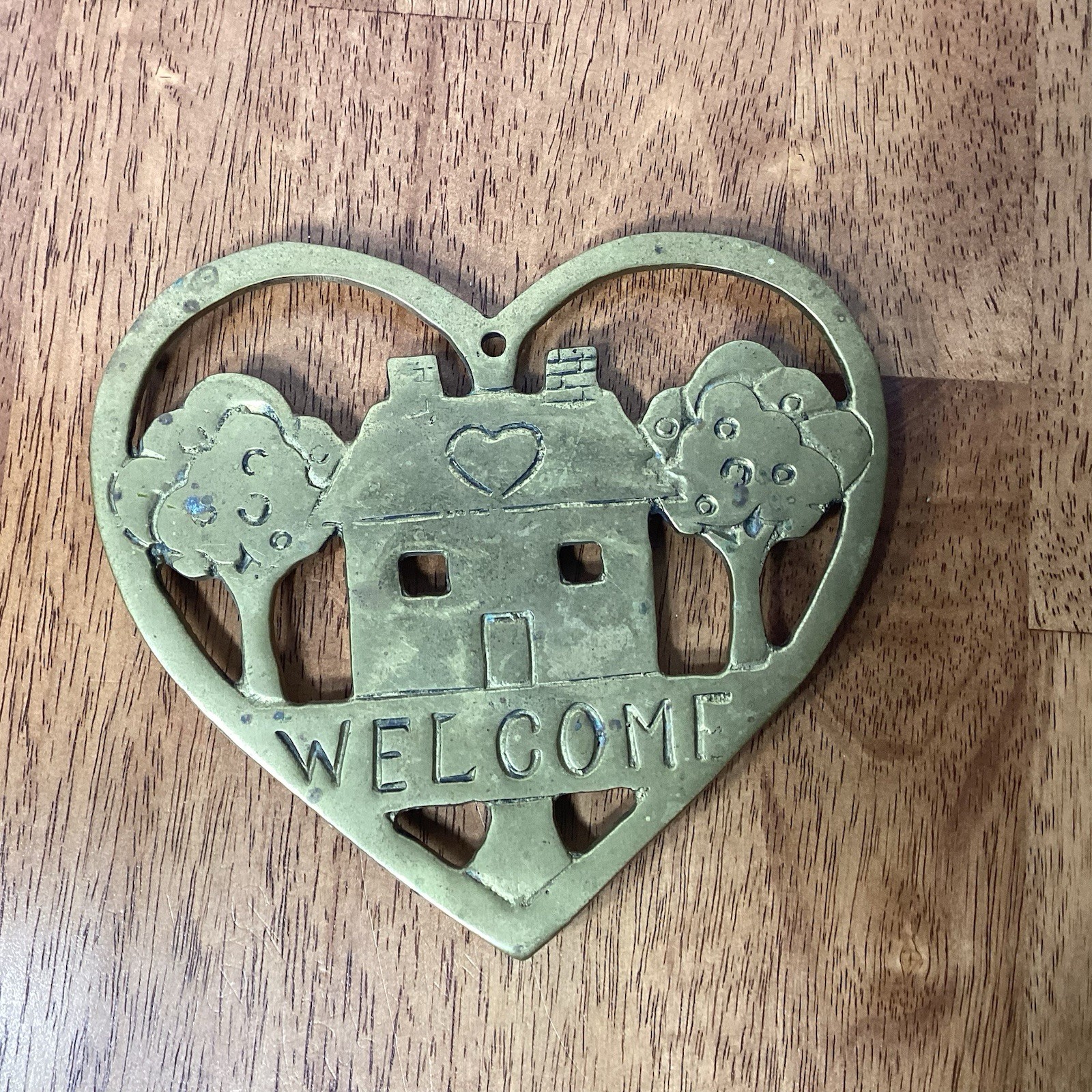 Vintage 6.5&Prime; Brass Welcome Sign House & Heart Patina Cottage Trivet Farmhouse