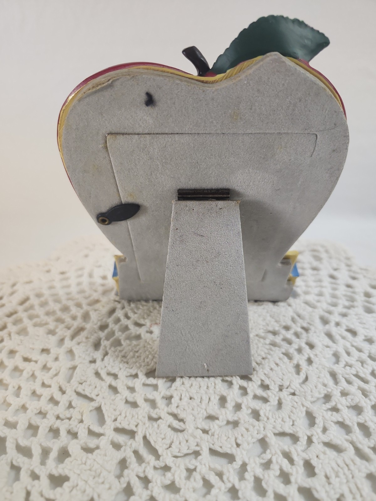 Vtg 3D Apple Shaped Picture Frame Teacher Books Pencil Small 3 x 4 Classroom