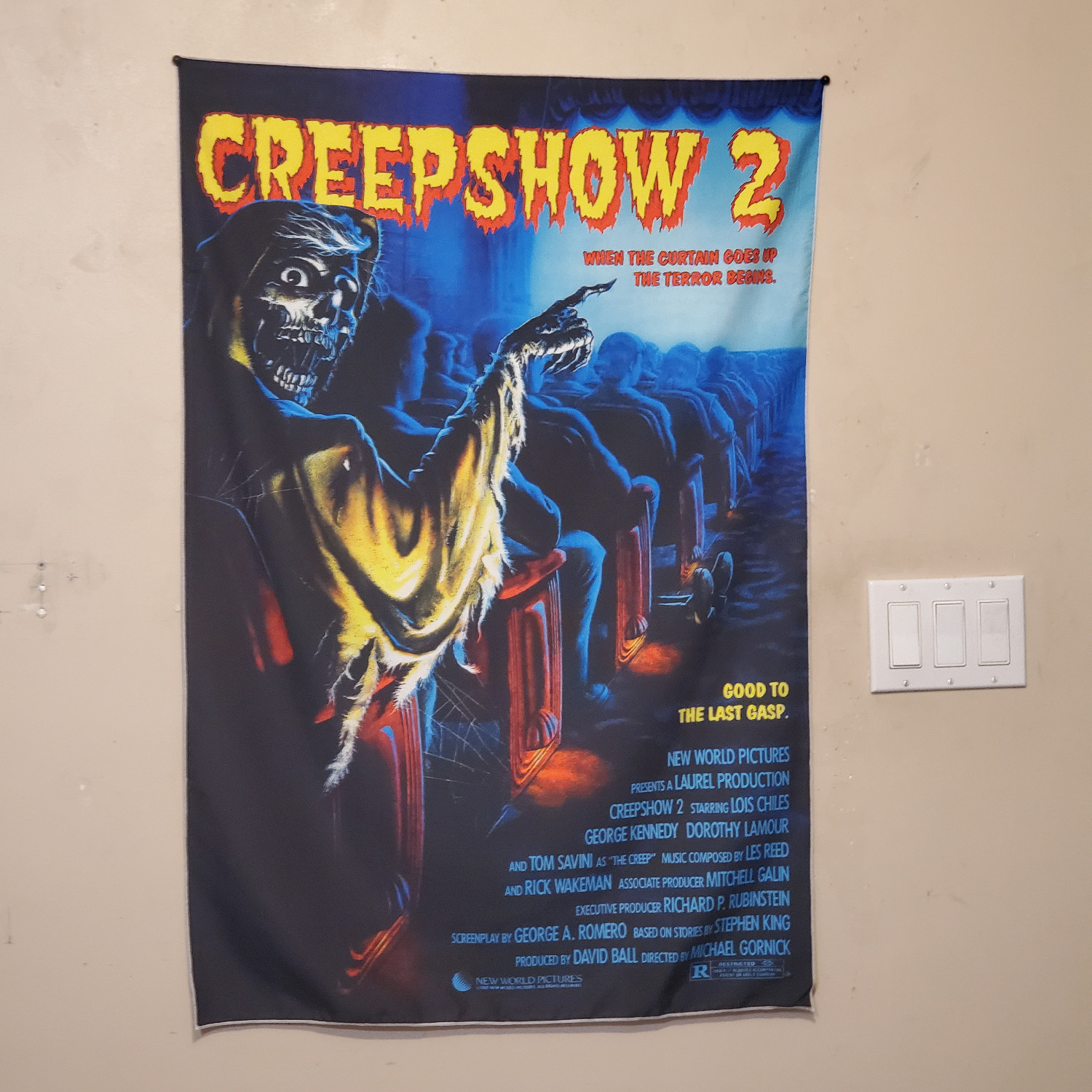 Creepshow 2 – 2×3 foot tapestry – Horror movie banner wall flag