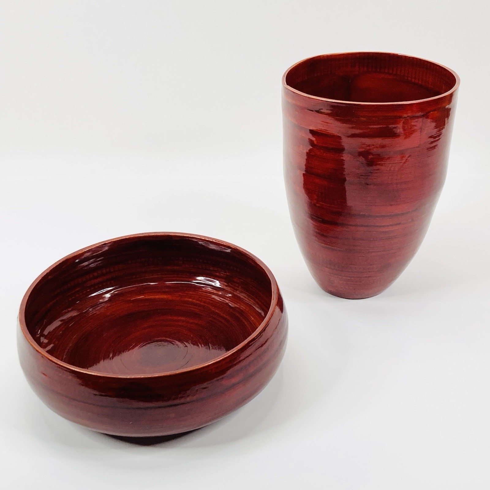 SixTrees LifeStyles Deep Red Lacquered Handcrafted Spun Bamboo 8” Bowl 9” Vase