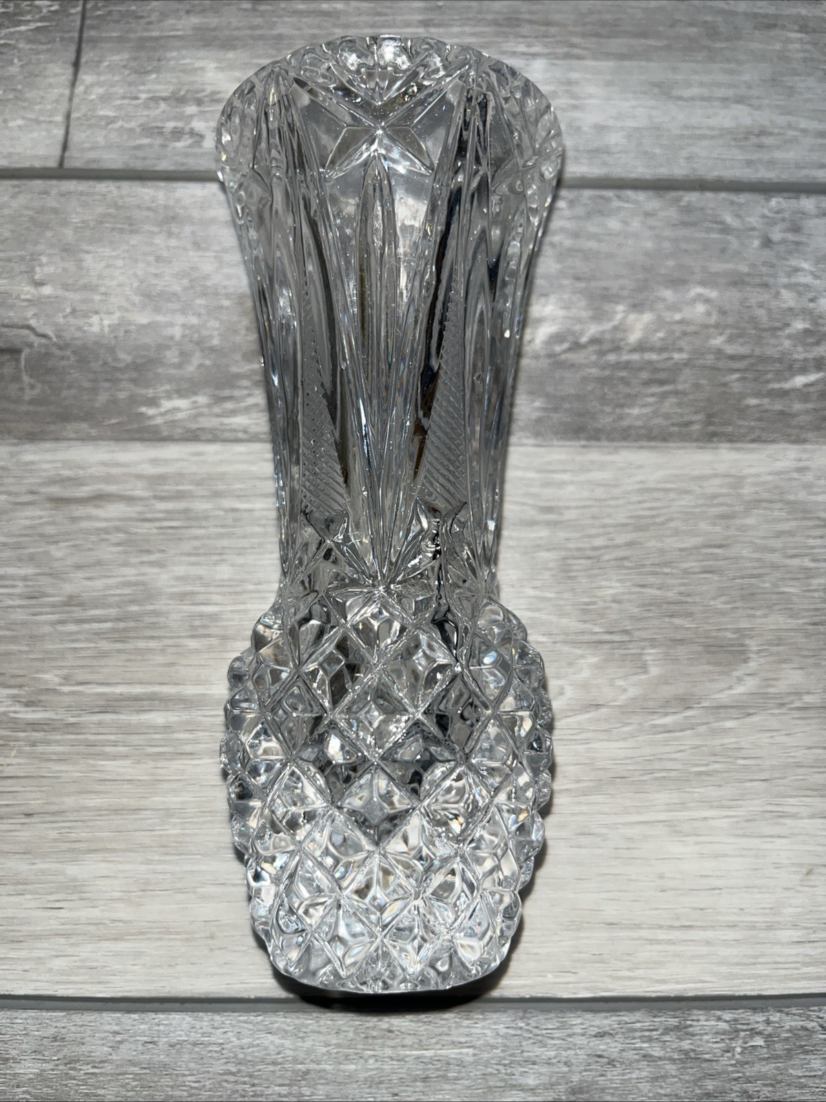 Vintage 6” Imperial Crystal Pineapple Cut Bud Vase 24% Lead Crystal Czechia #707