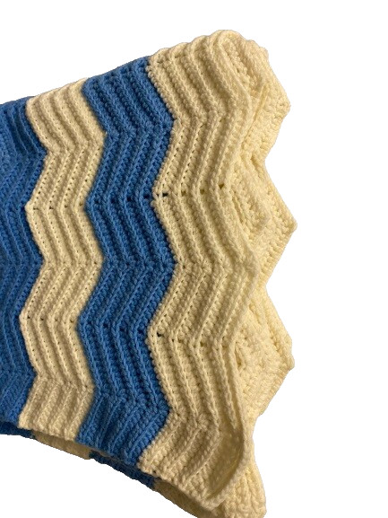 Chevron(Zig Zag)Pattern Hand Crochet Blue & Cream W-65&Prime; x L-92&Prime; Blanket Throw