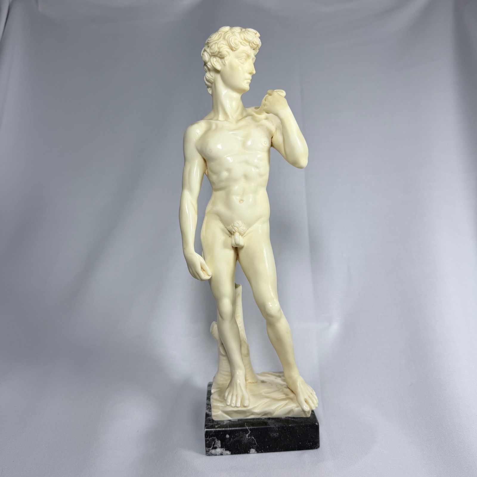 G. Ruggeri Michelangelo David Statue Sculpture Italy 13&Prime; White Marble Base Art