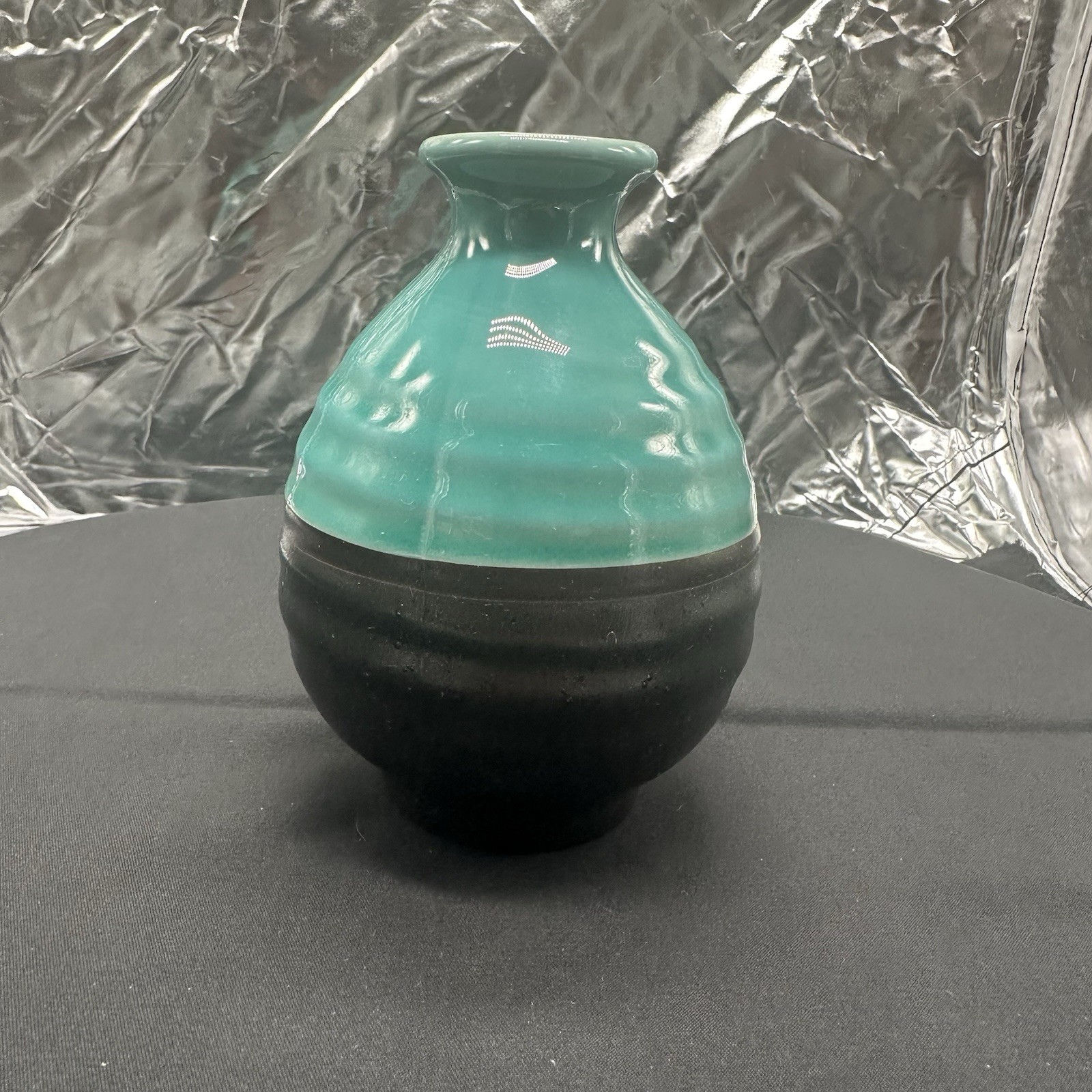 Glossy Teal & Matte Black Colorblock Ceramic Pottery 5&Prime; Small Vase Sake Jug