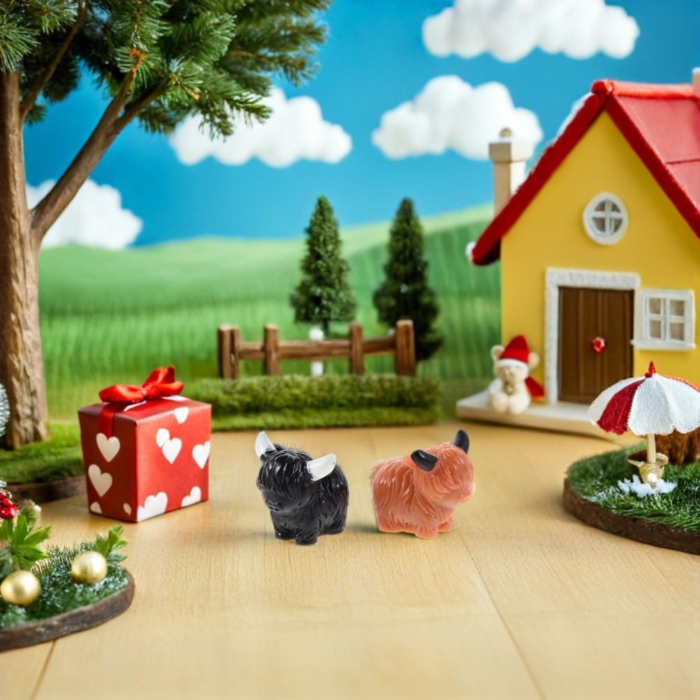 30Pcs Miniature Resin Cow Figures Bulk for Office Garden Tabletop Decoration