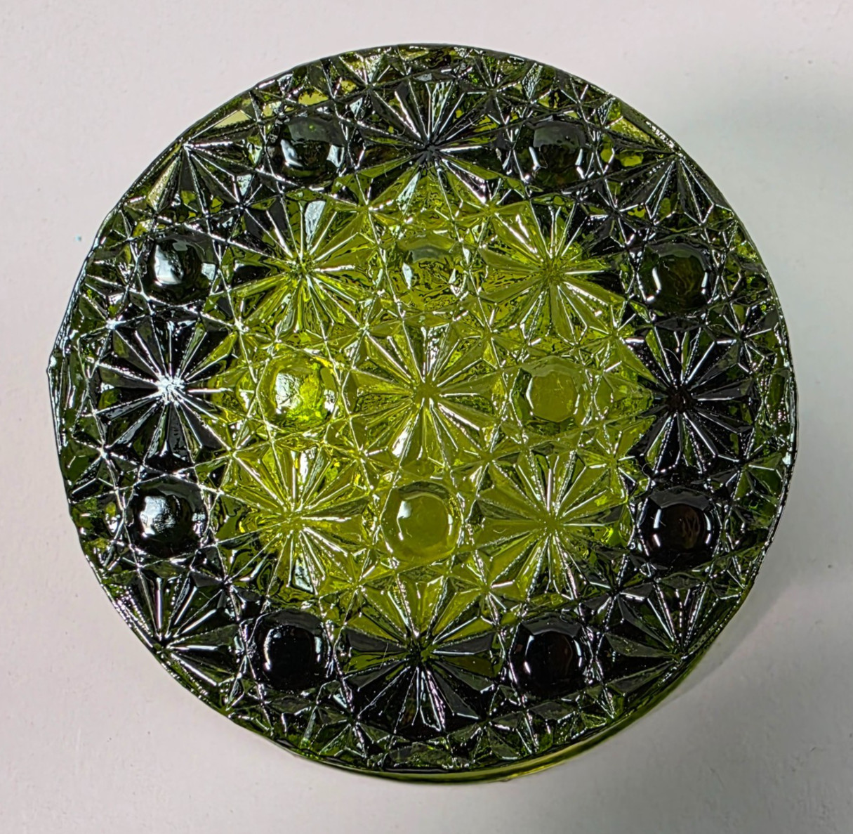 Vintage 1960’s Fenton Daisy and Button Glass Large Green Top Hat MCM Beautiful