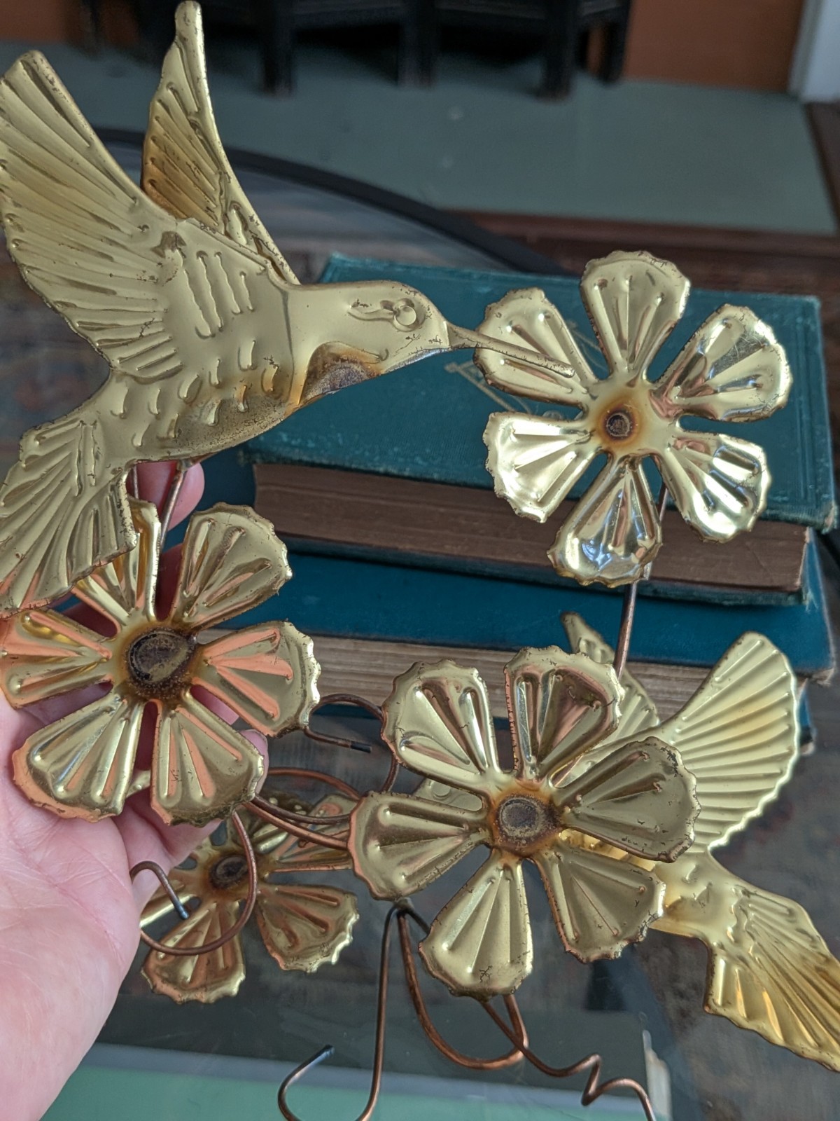 2 Vtg Homco Wall Hanging Art in Gold Tone Metal 3D Hummingbird & Flower Bird Set