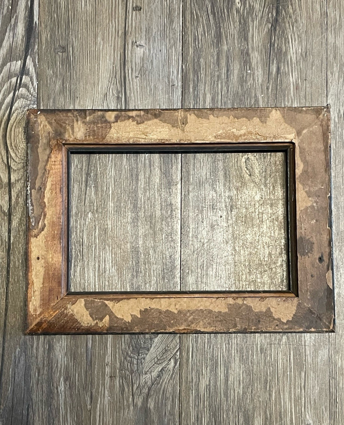 Antique Walnut Small Wood Portrait Picture Frame 6 X 9.25 Victorian Era
