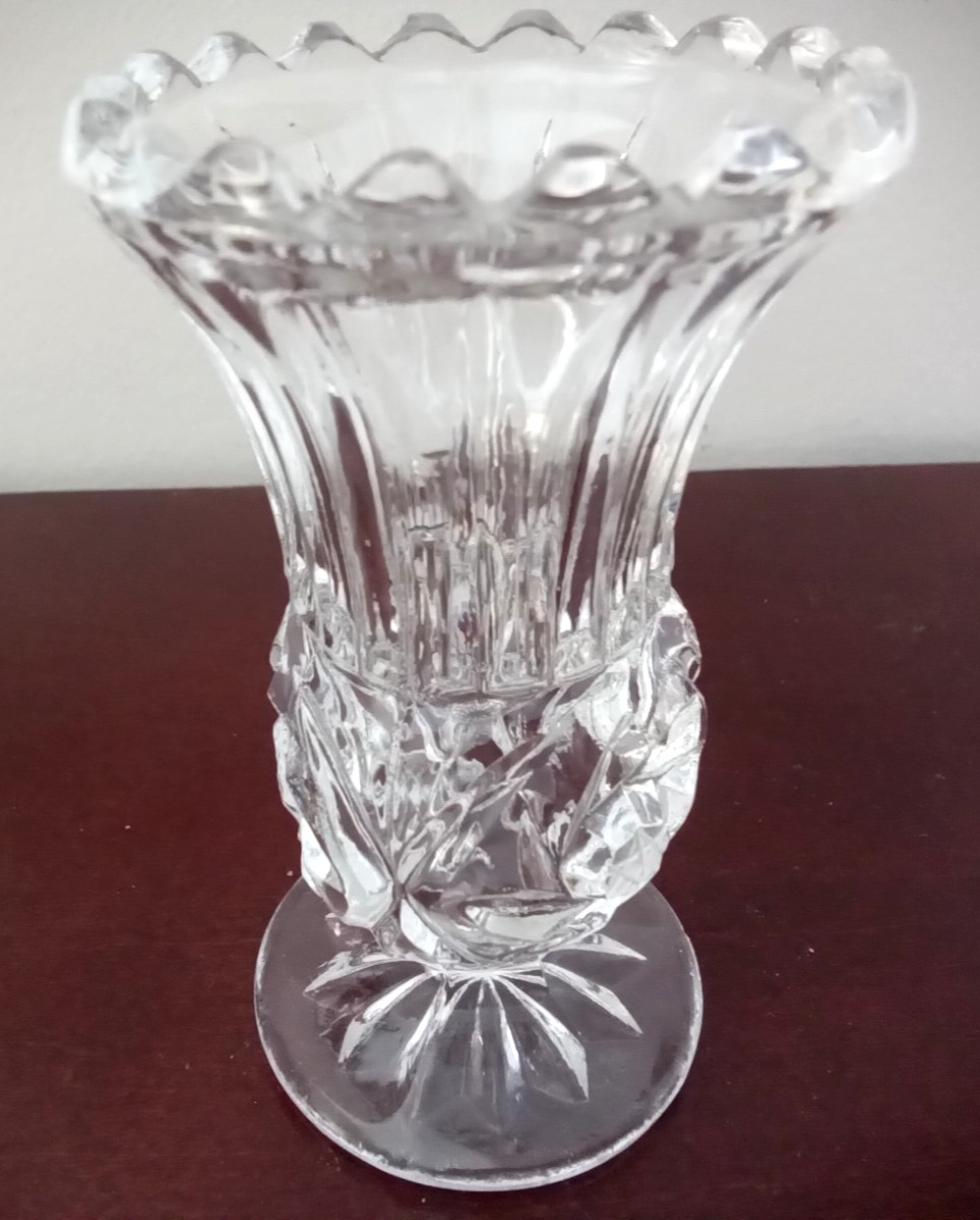 VINTAGE PEDESTAL 4.5 IN LEAD CRYSTAL BUD VASE – DECOR/HOME