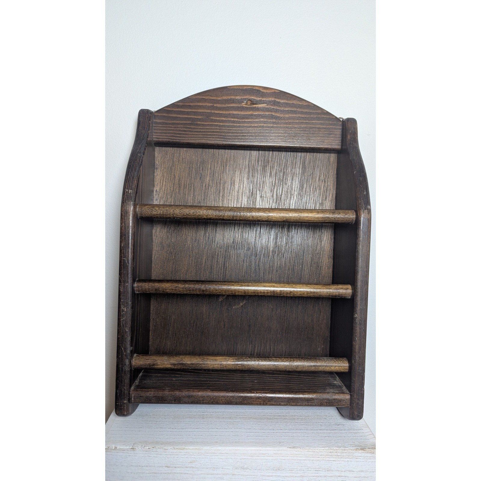 Rustic Dark Brown Wood Wall Mount Magazine Rack Arched Top Display 3 Spindle 15&Prime;